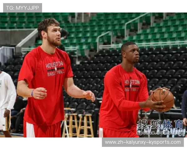 火箭队球员琼斯表现评析及未来发展潜力